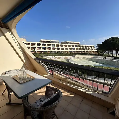 Climatise, Piscine, 4 Couchages, Port Camargue Apartment *